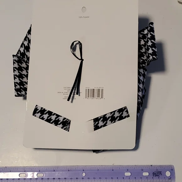 4 Large Christmas Holiday Bows 10"x22" - Picture 3 of 4